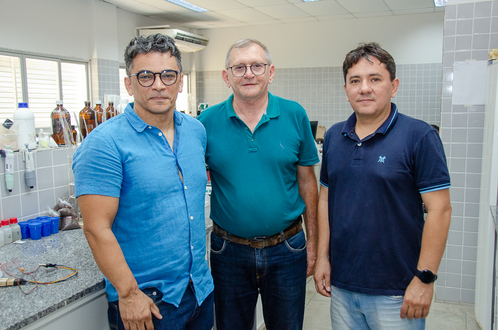 Da esquerda para a direita: Nildo Dias, Francismar de Medeiros e Aécio de Lima Pereira. Foto: Eduardo Mendonça/Assecom.